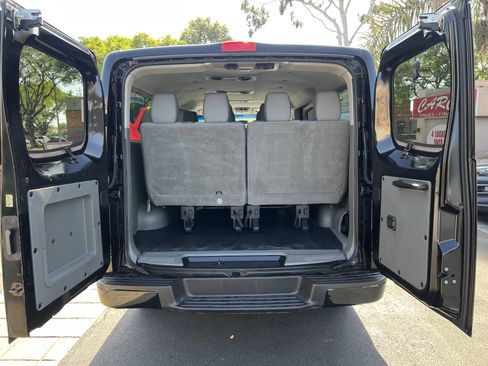 Used 2019 Nissan NV 3500 S image 18