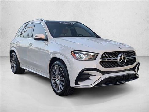 Used 2024 Mercedes-Benz GLE 350 4MATIC image 3