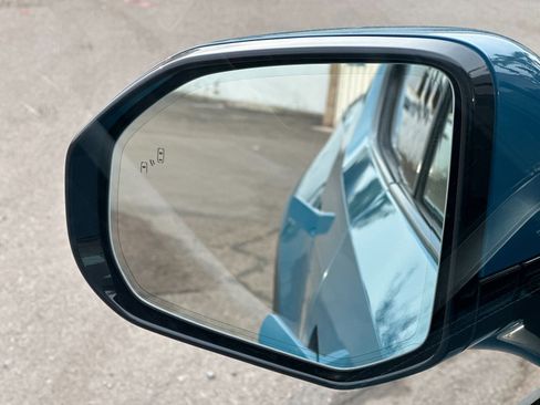 Used 2022 Rivian R1T Launch Edition image 31