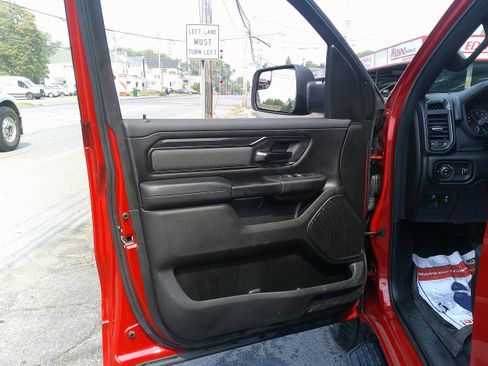 Used 2022 RAM 1500 Big Horn w/ Built-to-serve Edition image 19