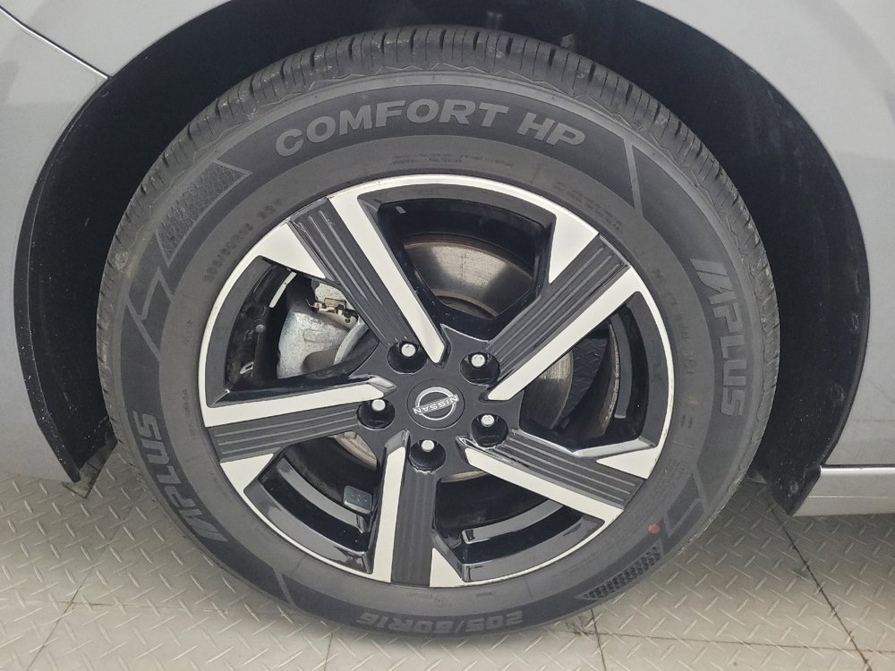 Used 2024 Nissan Sentra SV FWD image 31