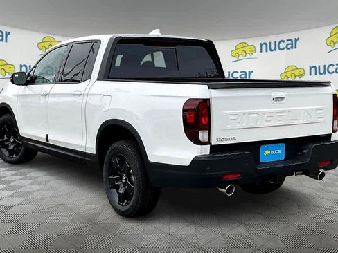 New 2026 Honda Ridgeline Black Edition image 4