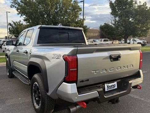 New 2025 Toyota Tacoma TRD Off-Road image 9
