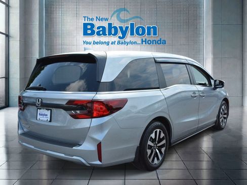 Used 2026 Honda Odyssey EX-L image 4