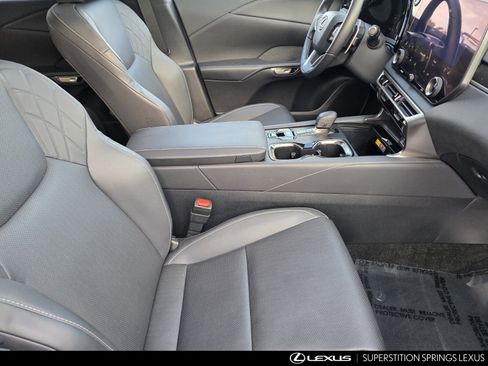 Used 2025 Lexus RX 350 Premium image 29