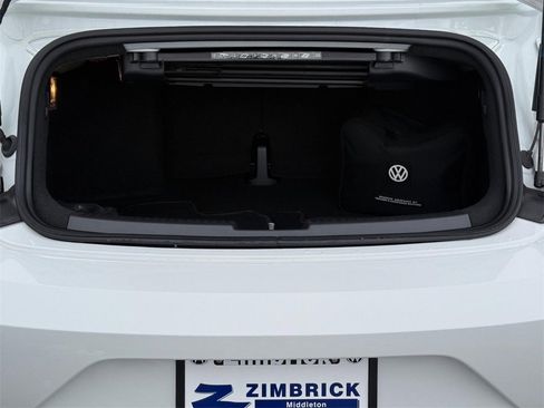 Used 2019 Volkswagen Beetle 2.0T SE image 6