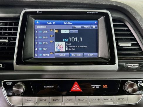 Used 2018 Hyundai Sonata Sport FWD image 16