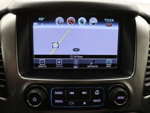 Used 2020 Chevrolet Suburban LT image 23