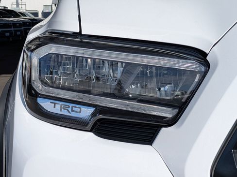 Certified 2022 Toyota Tacoma TRD Pro image 6