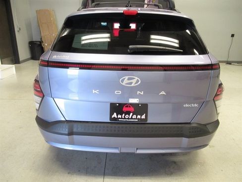 Used 2024 Hyundai Kona SEL FWD image 6