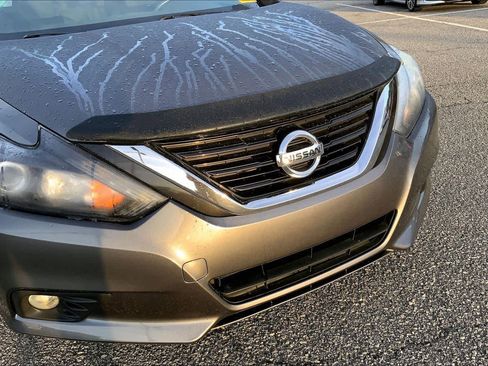 Used 2017 Nissan Altima 2.5 SR w/ Midnight Edition Package image 30