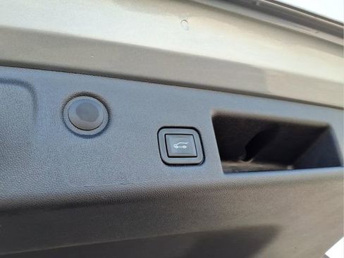 Certified 2024 Chevrolet Equinox LT w/ LPO, Floor Liner Package image 6