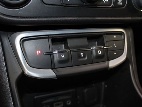 Used 2024 GMC Terrain SLT image 53