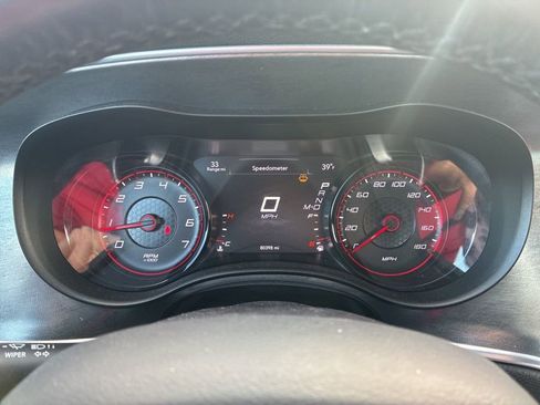 Used 2018 Dodge Charger R/T image 24