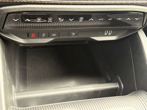 New 2026 Jeep Cherokee Limited AWD/4WD image 19