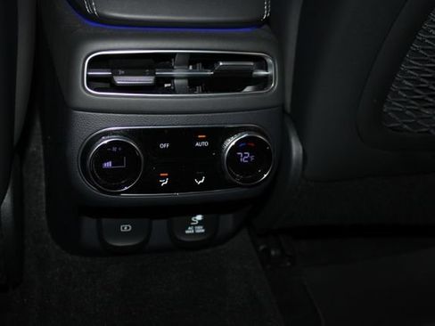 Used 2024 Genesis GV70 2.5T w/ Sport Prestige Package AWD/4WD image 14