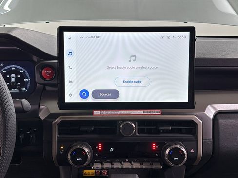 Certified 2025 Toyota Tacoma TRD Off-Road image 10