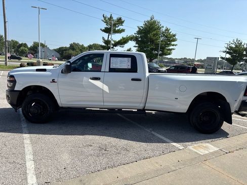 Used 2026 RAM 3500 Tradesman AWD/4WD image 19