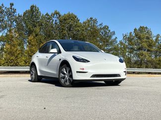 Used 2023 Tesla Model Y Long Range video 2