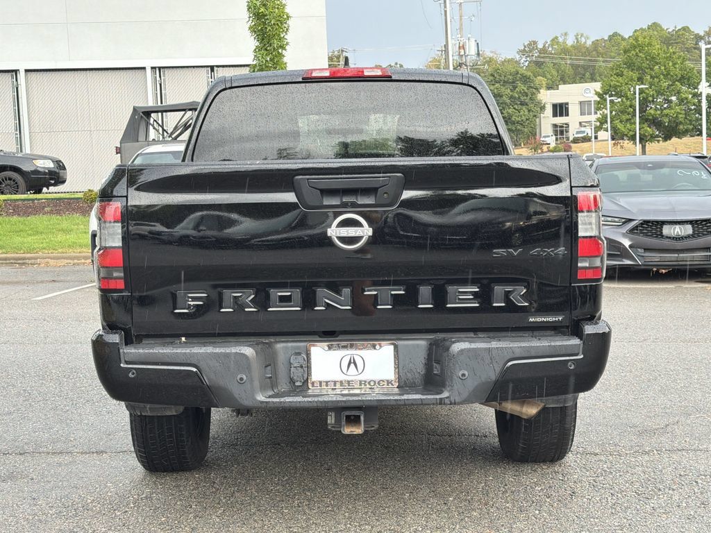 Used 2023 Nissan Frontier SV w/ Midnight Edition Package AWD/4WD image 4