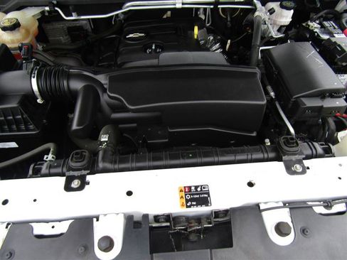 Used 2022 Chevrolet Colorado LT w/ Fleet Safety Package image 35