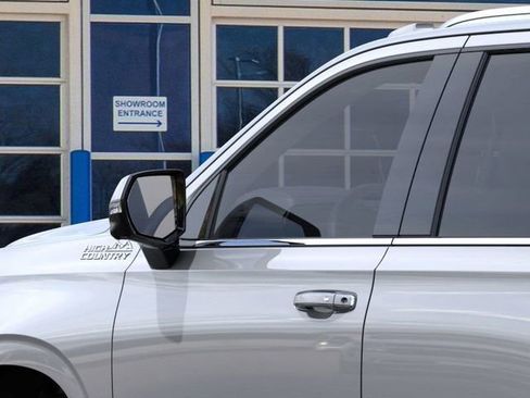 New 2026 Chevrolet Tahoe High Country AWD/4WD image 12