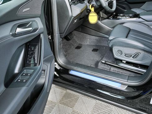 New 2027 Audi Q6 e-tron Premium Plus AWD/4WD image 8