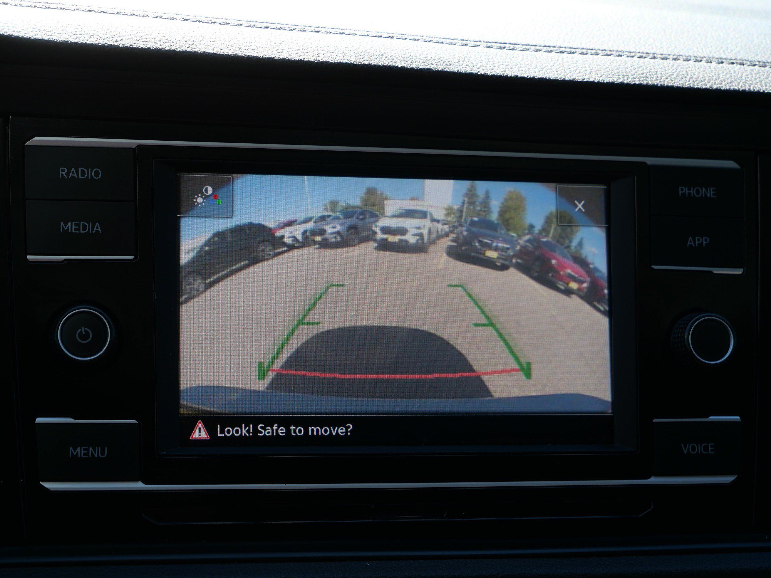 Used 2022 Volkswagen Jetta SE FWD image 26