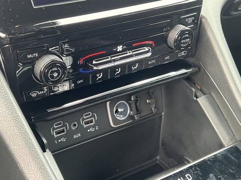 New 2025 Jeep Grand Cherokee Laredo image 27