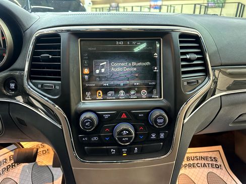 Used 2015 Jeep Grand Cherokee Overland image 29