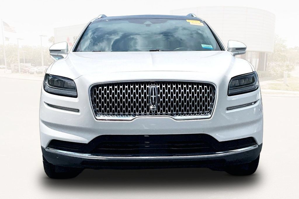 Used 2022 Lincoln Nautilus Reserve w/ Equipment Group 201A AWD/4WD image 2