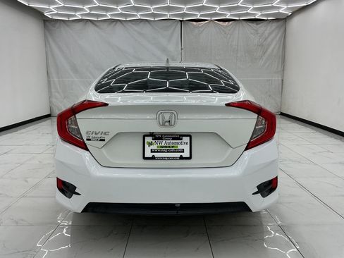 Used 2017 Honda Civic EX image 10