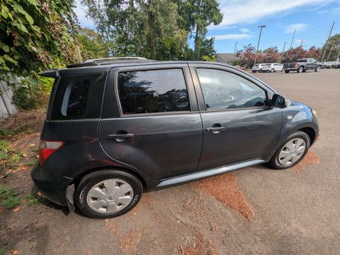 Used 2006 Scion xA FWD image 7