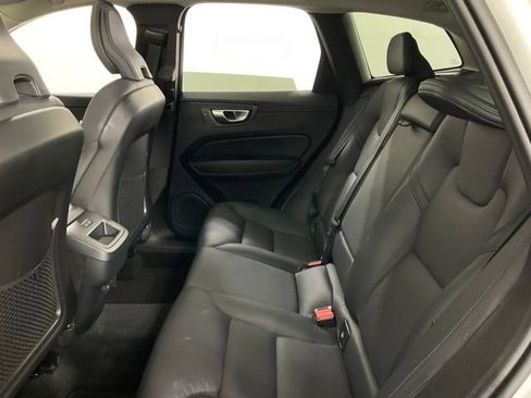 Certified 2024 Volvo XC60 B5 Plus w/ Climate Package AWD/4WD image 34