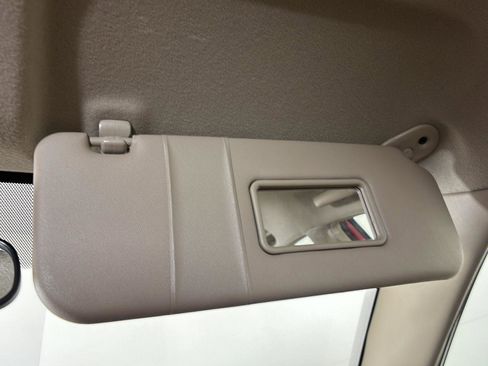 Used 2006 Toyota Corolla CE FWD image 34