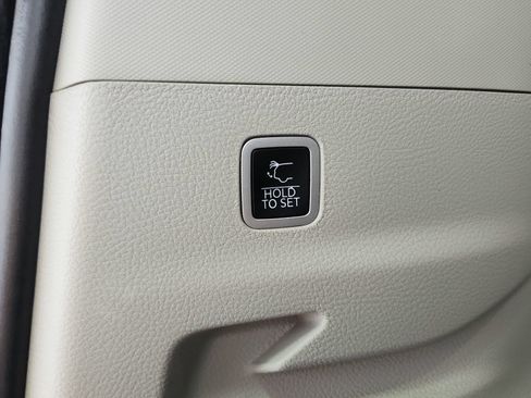 Used 2023 Jeep Grand Wagoneer L Series II w/ Convenience Group III AWD/4WD image 45