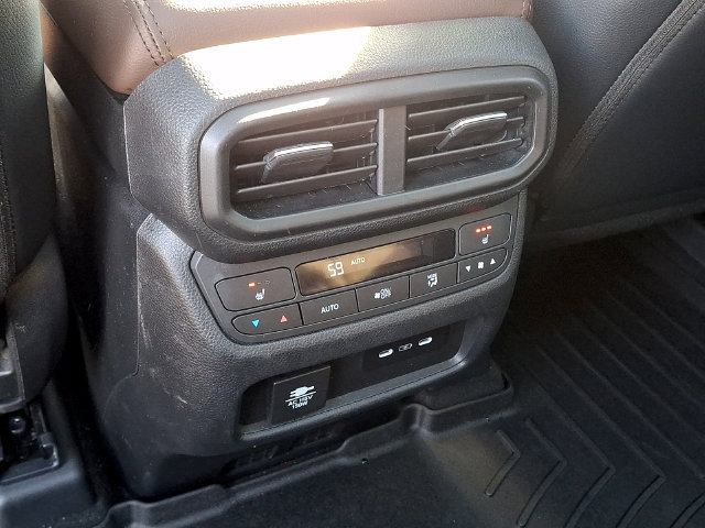 Used 2025 Honda Pilot Elite image 11