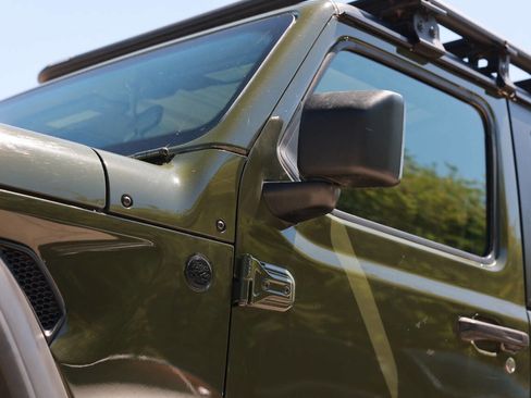 Used 2021 Jeep Wrangler Sport AWD/4WD image 5