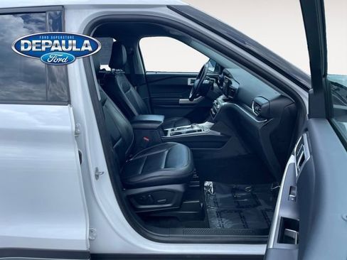 Used 2021 Ford Explorer XLT w/ Equipment Group 202A AWD/4WD image 19