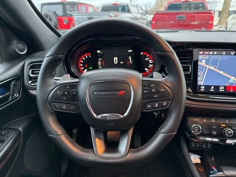 Used 2025 Dodge Durango GT image 32