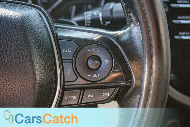 Used 2018 Toyota Camry SE FWD image 24
