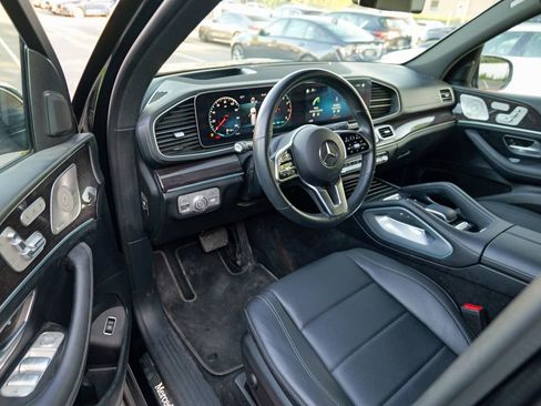 Used 2023 Mercedes-Benz GLS 450 4MATIC image 14