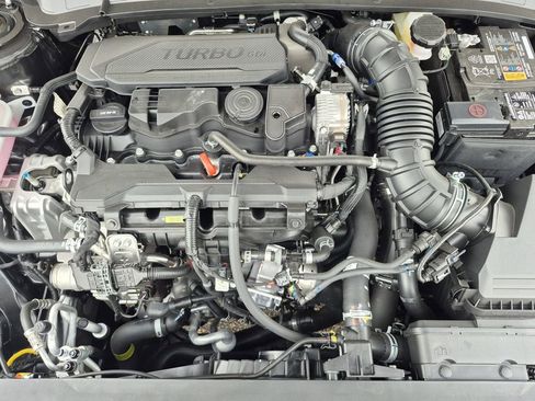 New 2025 Kia K4 GT-Line Turbo image 16