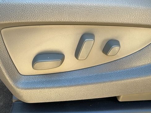 Used 2017 GMC Yukon XL Denali w/ Open Road Package image 29