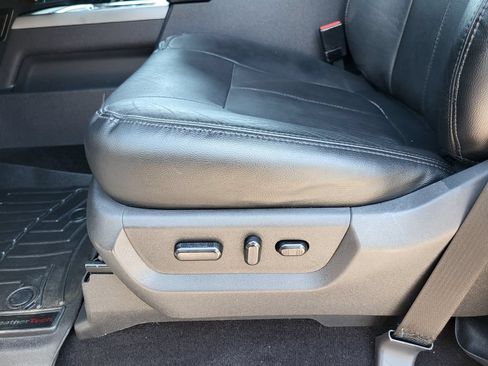Used 2016 Ford F250 Lariat w/ Lariat Interior Package AWD/4WD image 27