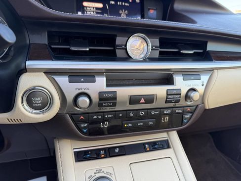 Used 2018 Lexus ES 350 w/ Premier Package FWD image 28