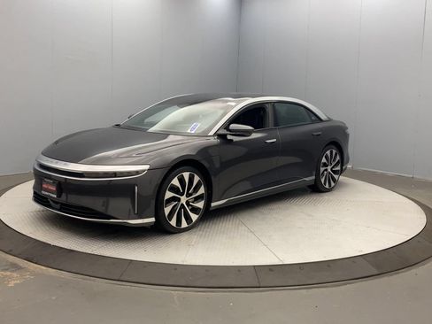 Used 2024 Lucid Air Touring AWD/4WD image 9
