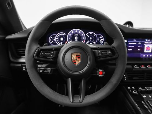 Certified 2026 Porsche 911 Carrera GTS RWD image 42