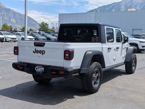 Used 2021 Jeep Gladiator Rubicon AWD/4WD image 3