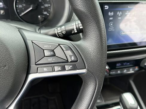 Used 2021 Nissan Kicks SV FWD image 24